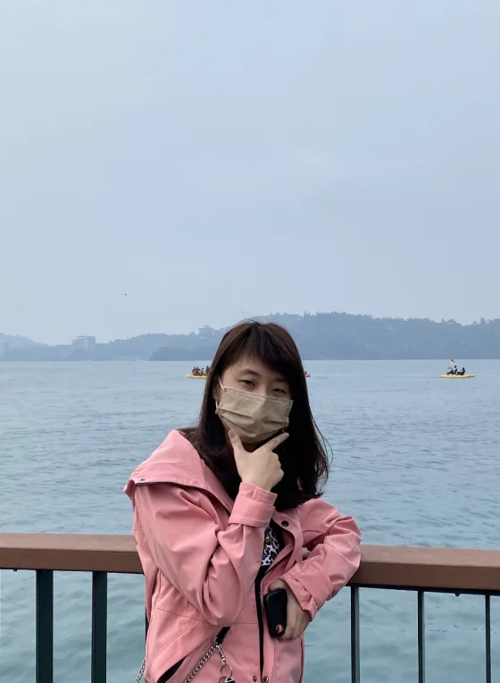 Ting-I HO 何亭儀